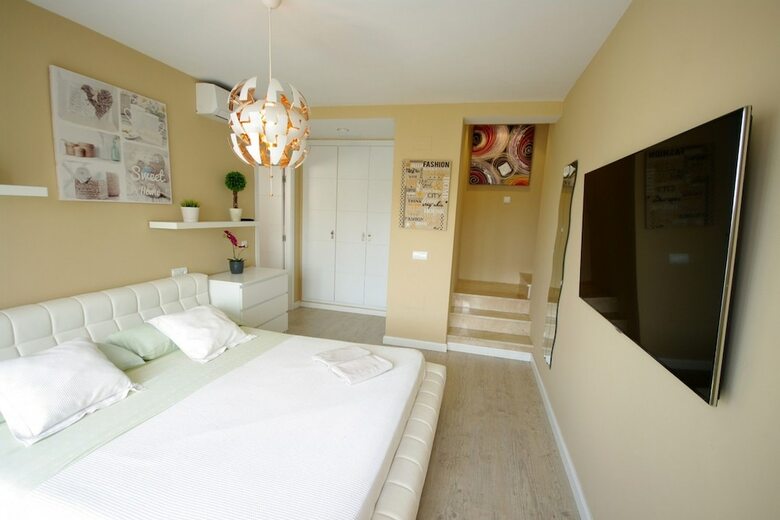 Apartamentos Livingtarifa - Techos Azules