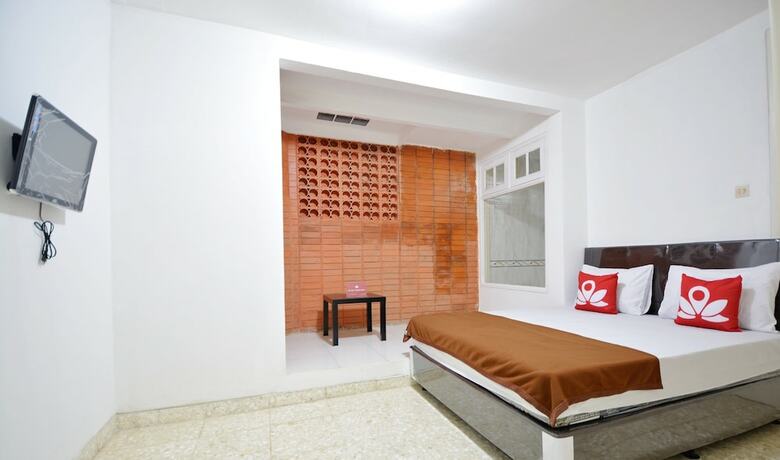 Hotel Zen Rooms Kemang G17 Syariah