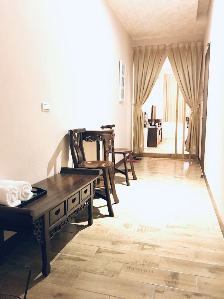 Orange House B&B Juifen