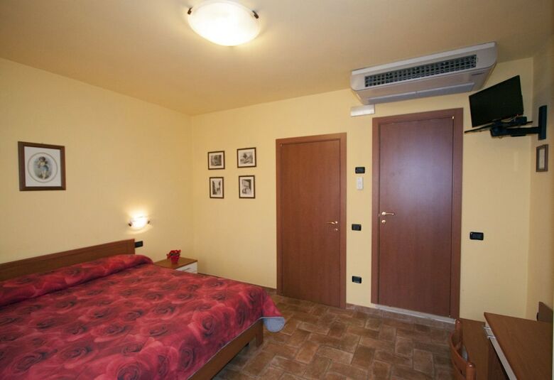 Bed & Breakfast Camere Santucci