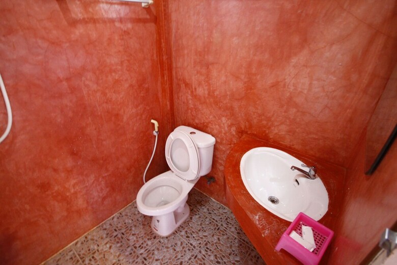 Hotel Insook Ko Larn Guesthouse