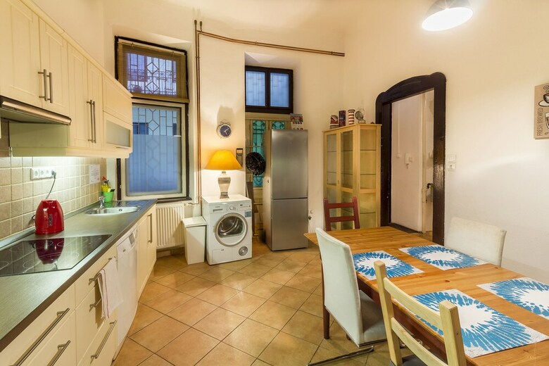 Bessara Apartment