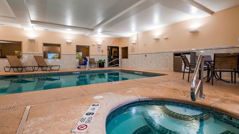 Hotel Best Western Plus Victor Inn & Suites
