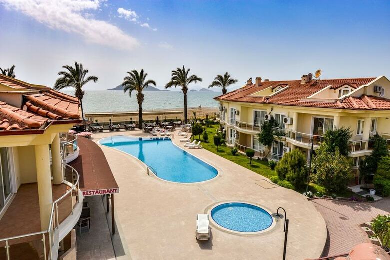 Sunset Beach Villas And Apartments