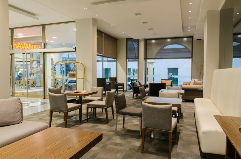 San Nicol�s Plaza Hotel