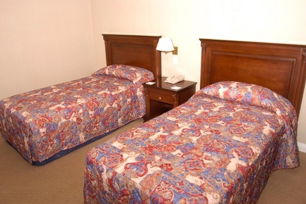 Naindo Park Hotel