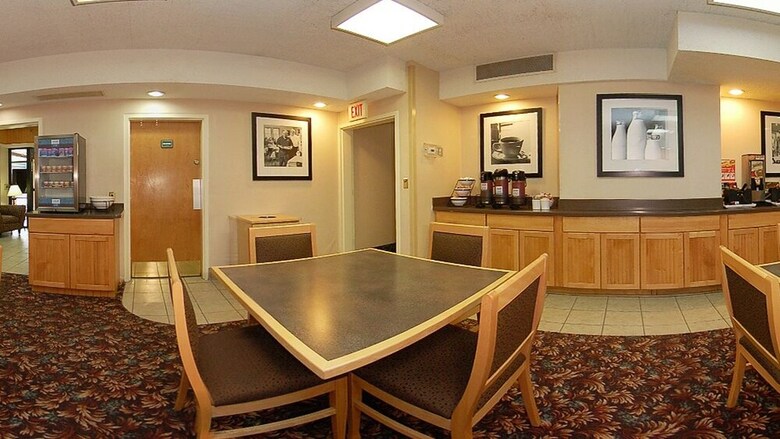 Hotel Comfort Inn Chester - Richmond South