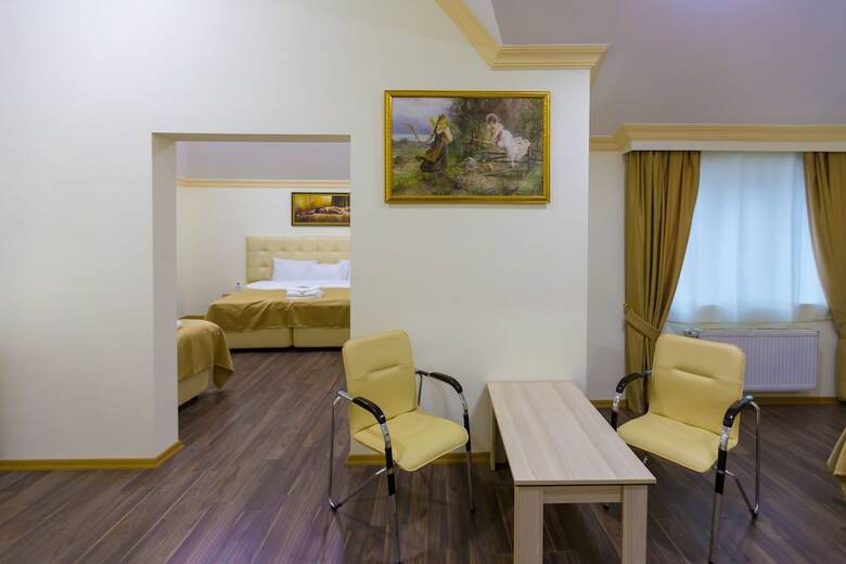Renessans Hotel Baku