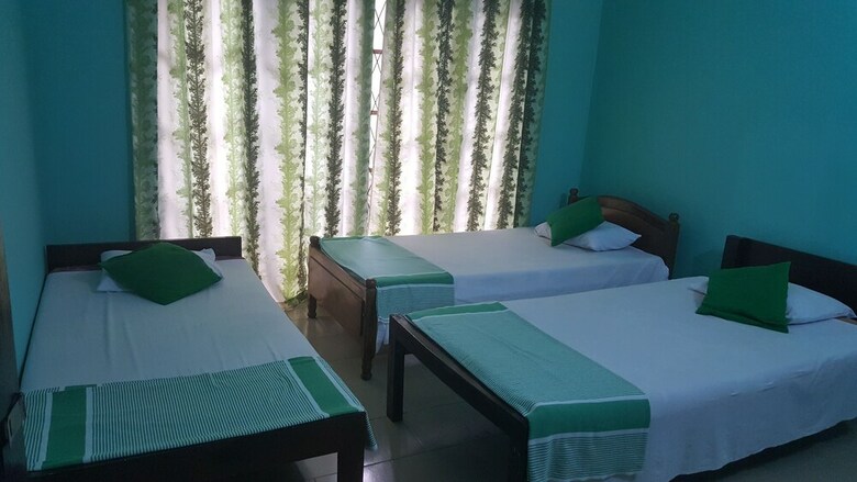 Hotel Araliya Holiday Bungalow