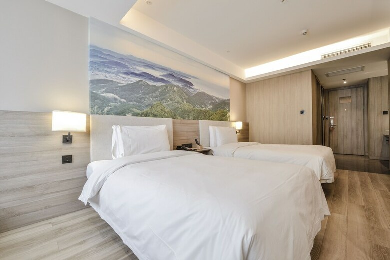 Atour Hotel Zhongshan Square Dalian