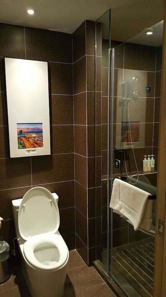 Atour Hotel Zhongshan Square Dalian