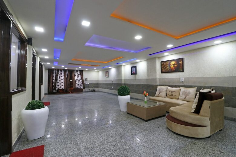 Hotel Oyo 10938 Season Grand