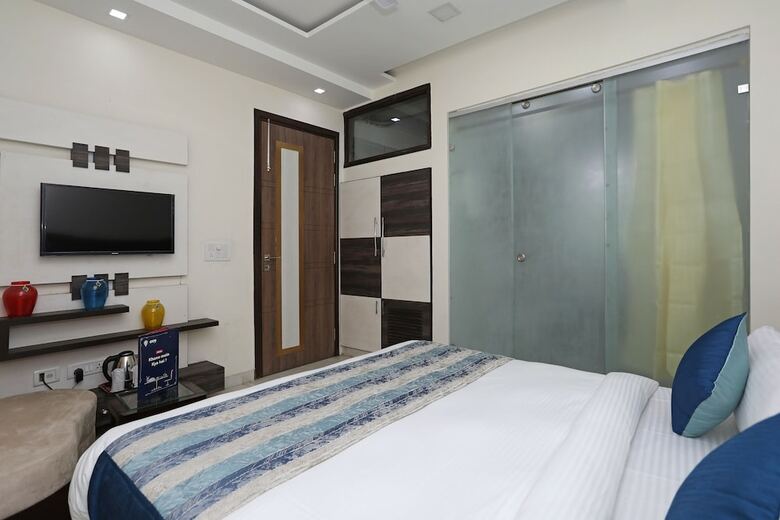Hotel Oyo 10938 Season Grand