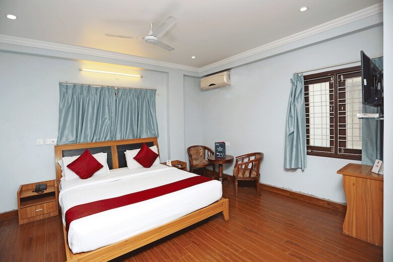 Oyo 7552 Hotel Svm Grand