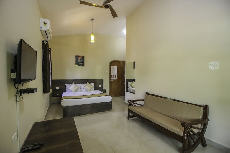 Villa Oyo 10958 Home Modern Studios Candolim