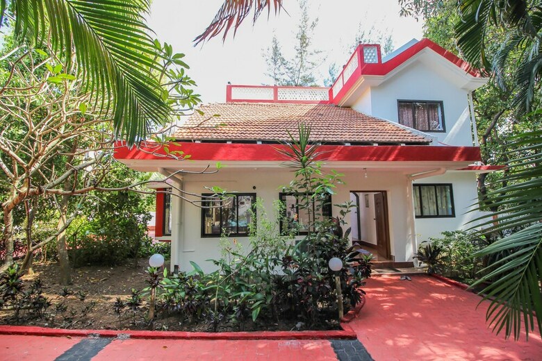 Oyo 10401 Home 4bhk Villa Assagaon