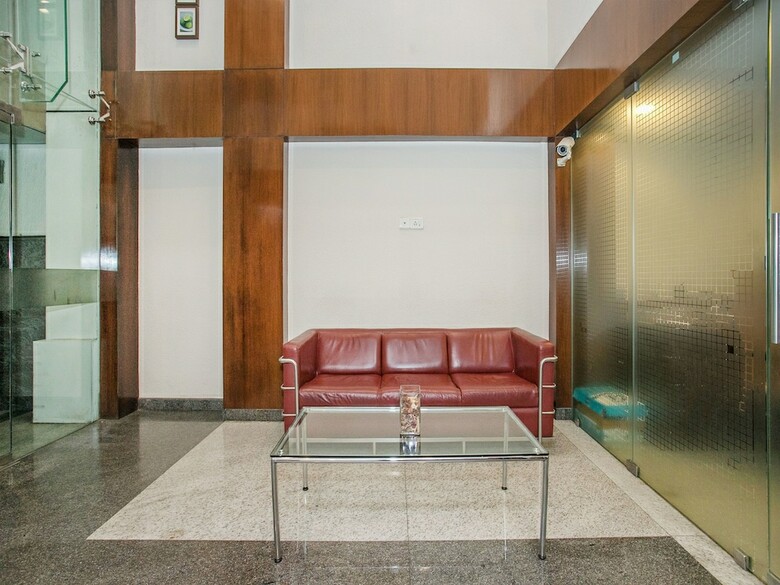Oyo 461 New Rainbow Business Hotel