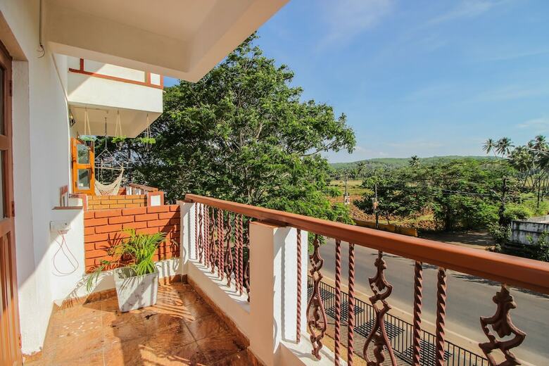 Villa Oyo 10740 Home 2bhk Calangute Beach
