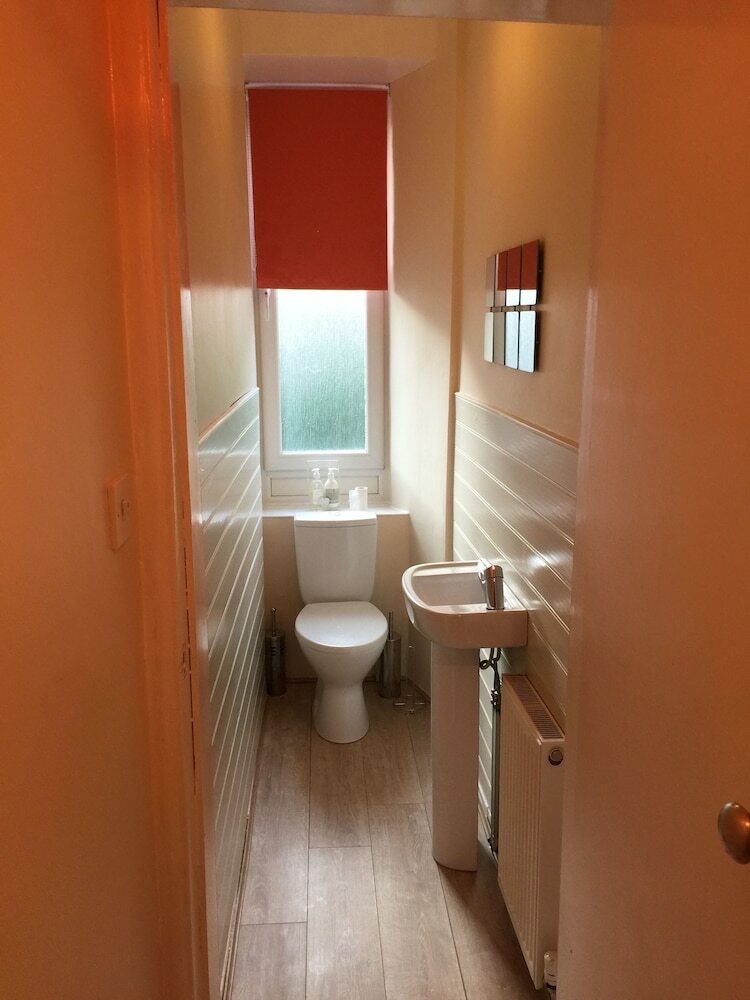 Apartamentos Great Location 1 Bedroom Scotstoun Flat