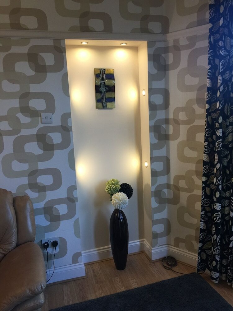 Apartamentos Great Location 1 Bedroom Scotstoun Flat