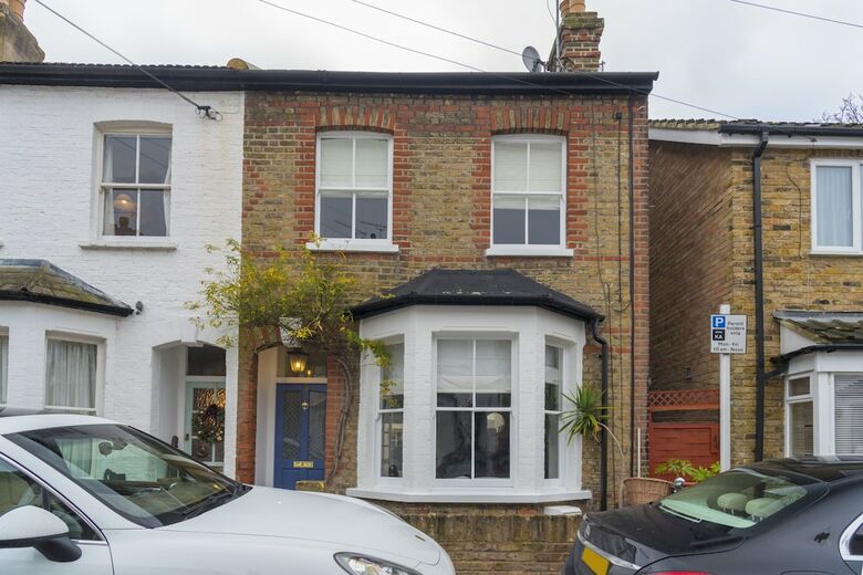Traditional Home In Kew Gardens