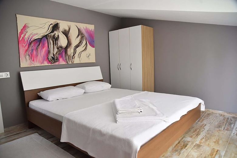 Vavilla Apartment