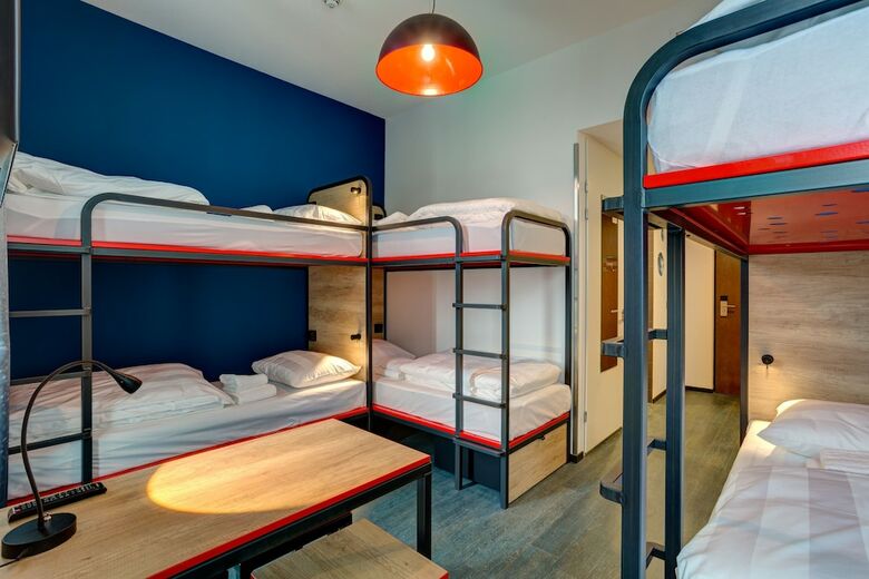 Meininger Hotel Amsterdam Amstel