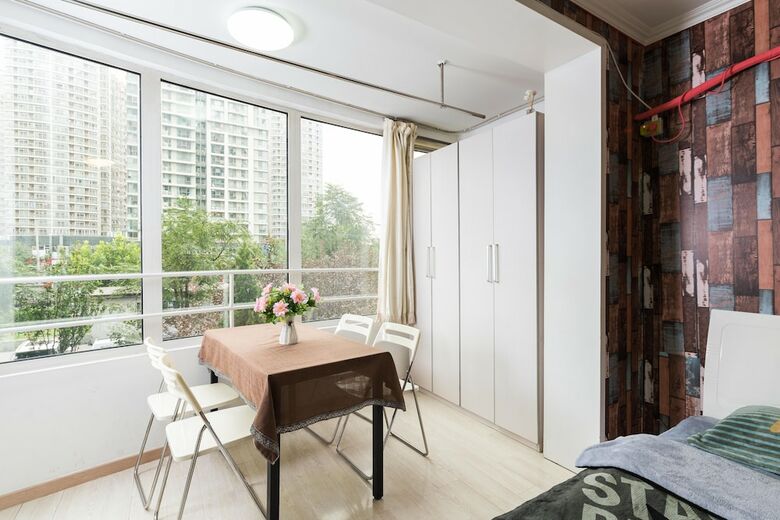 Jiayuhuxiao Apartment