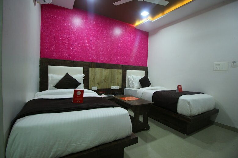 Oyo 8864 Hotel Royal City