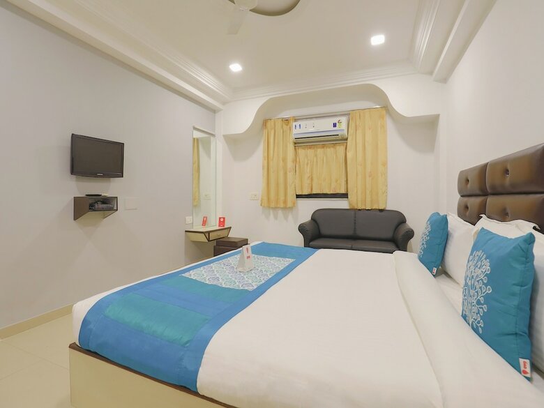 Hotel Oyo Flagship 321 Vastrapur Ahmedabad