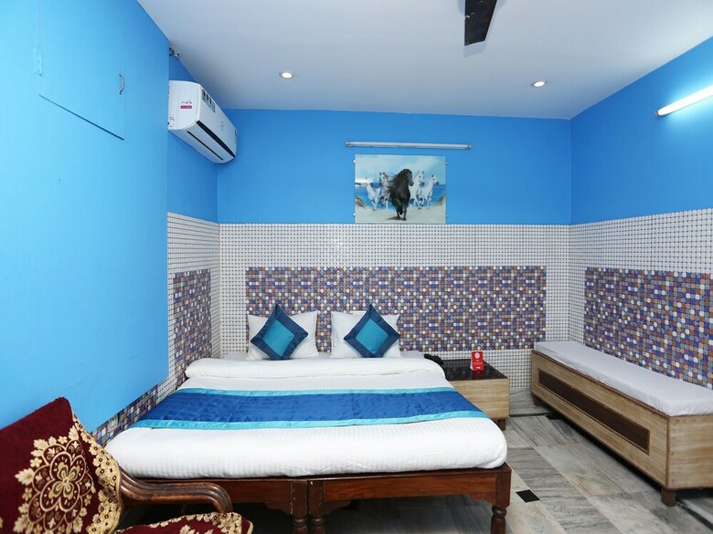 Oyo 9044 Hotel Yatrik
