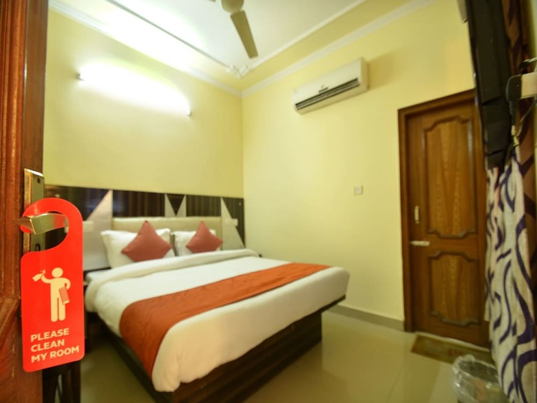 Hotel Oyo 8073 Grand Residency