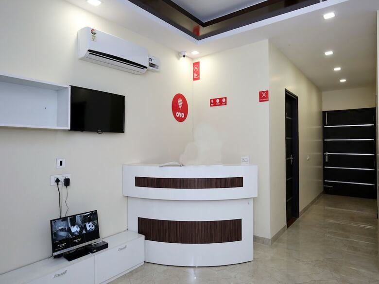 Hotel Oyo 9940 Shashank Villa