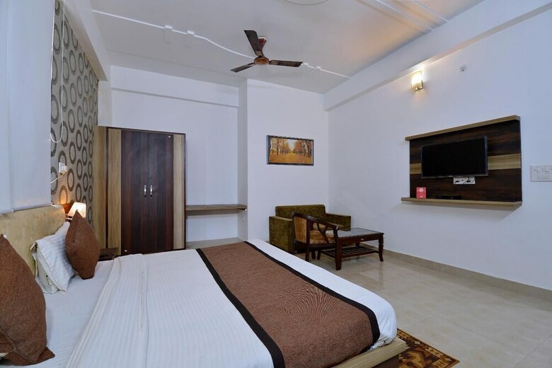 Hotel Oyo 9590 P S Villa