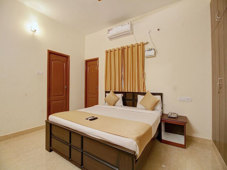 Hotel Oyo 5287 White Glow Apartments
