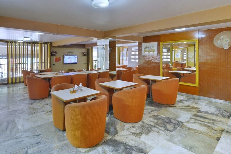 Oyo 10499 Hotel Shiv Shakti