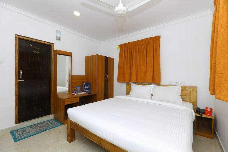 Hotel Oyo 9373 Pondy Bazaar