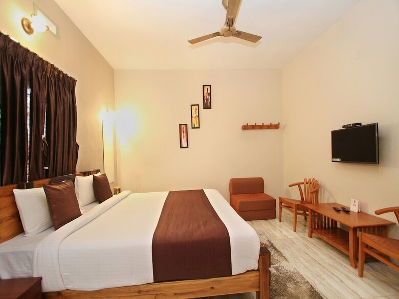 Hotel Oyo 10182 Avyukta Homestay