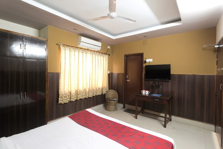 Hotel Oyo 6996 Near Beltola