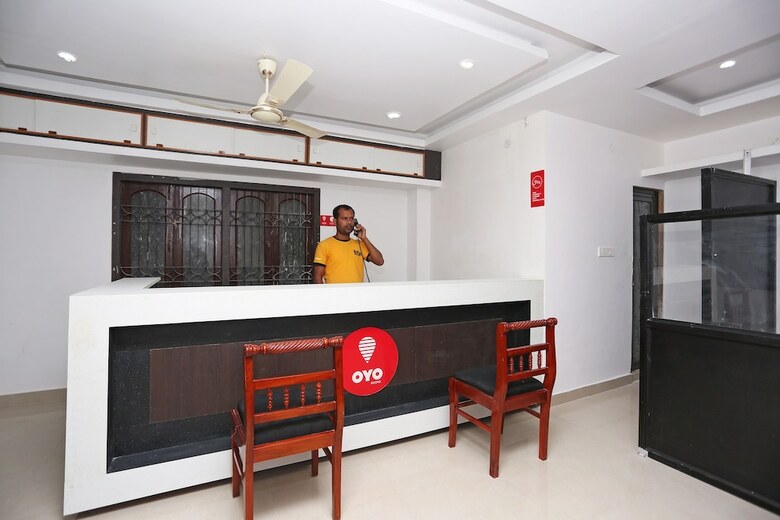 Oyo 10734 Hotel Ne Residency