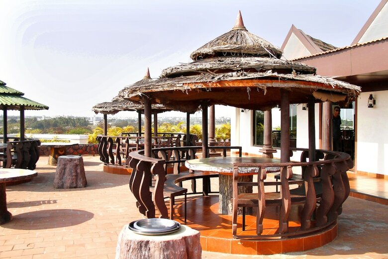 Hotel Jenney Residency
