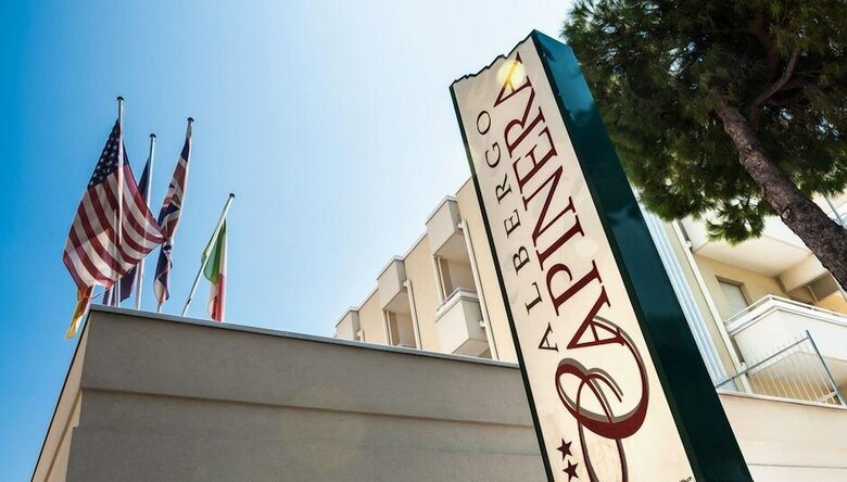 Hotel Capinera