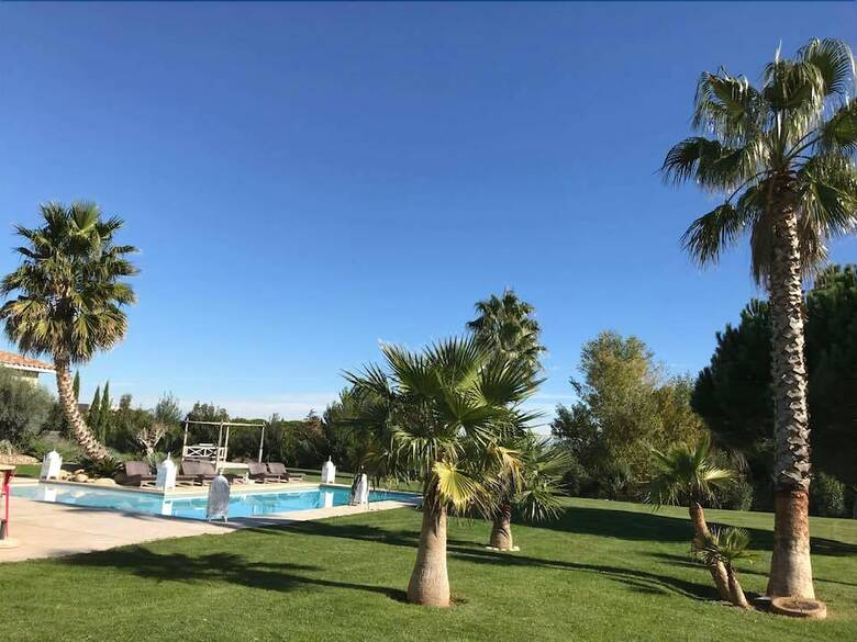 Hotel Escapades Lointaines Chambres D'h�tes B&B