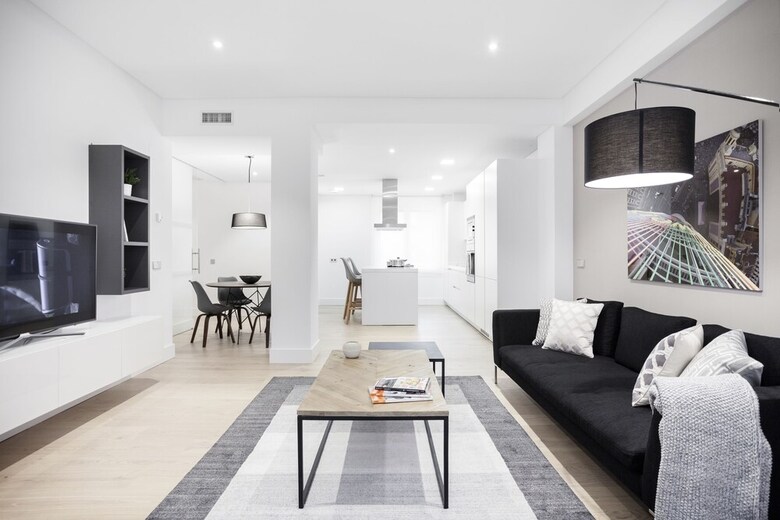 Velazquez Apartments By Flatsweethome