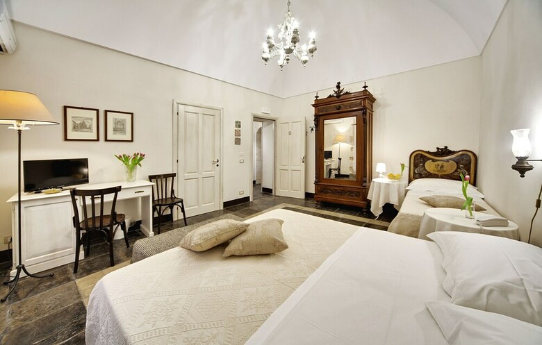 Hotel Sabbinirica