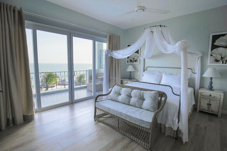 Hotel Serenity By The Sea