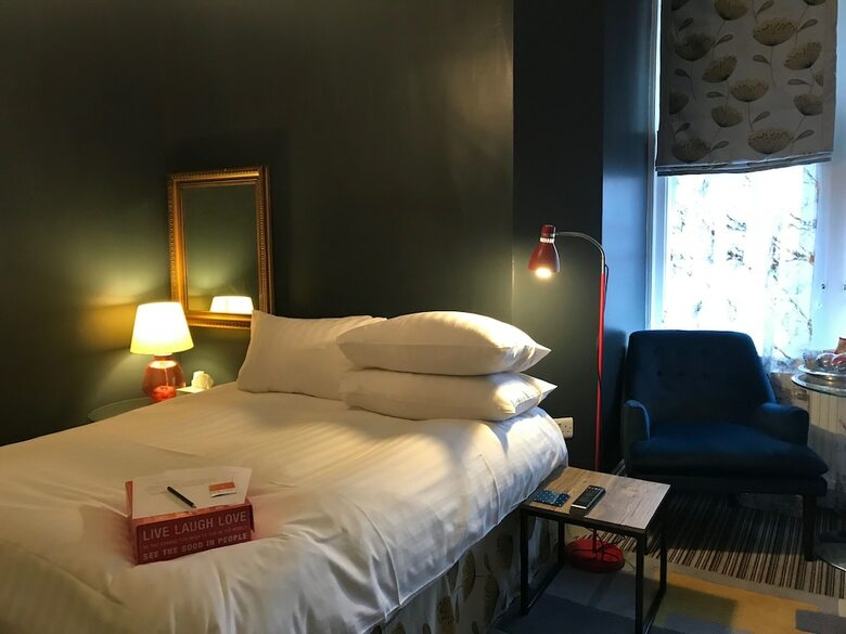 Hotel Regency Rooms