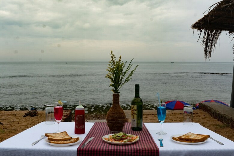 Vista Praia Beachfront Cottages