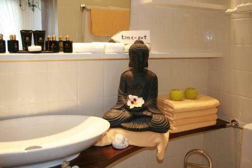 Hostal Hotel Modena