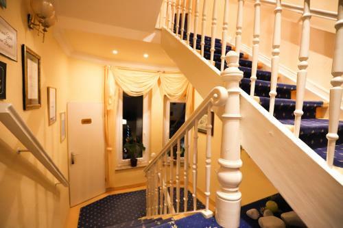 Hostal Hotel Modena